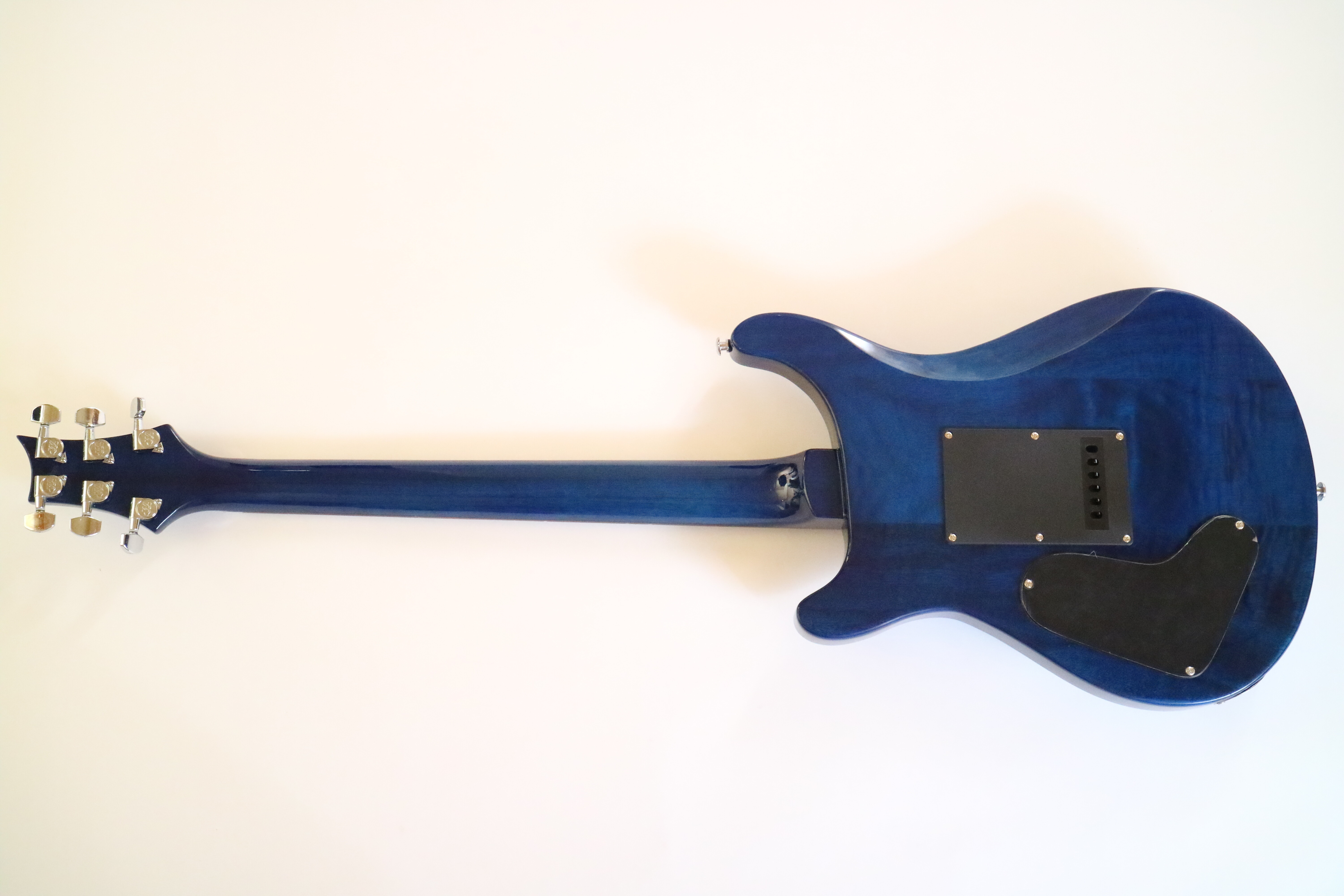 Afanti Guitarra Eléctrica de 6 Cuerdas con 24 Trastes de Tilo con Chapado de Arce Acolchado