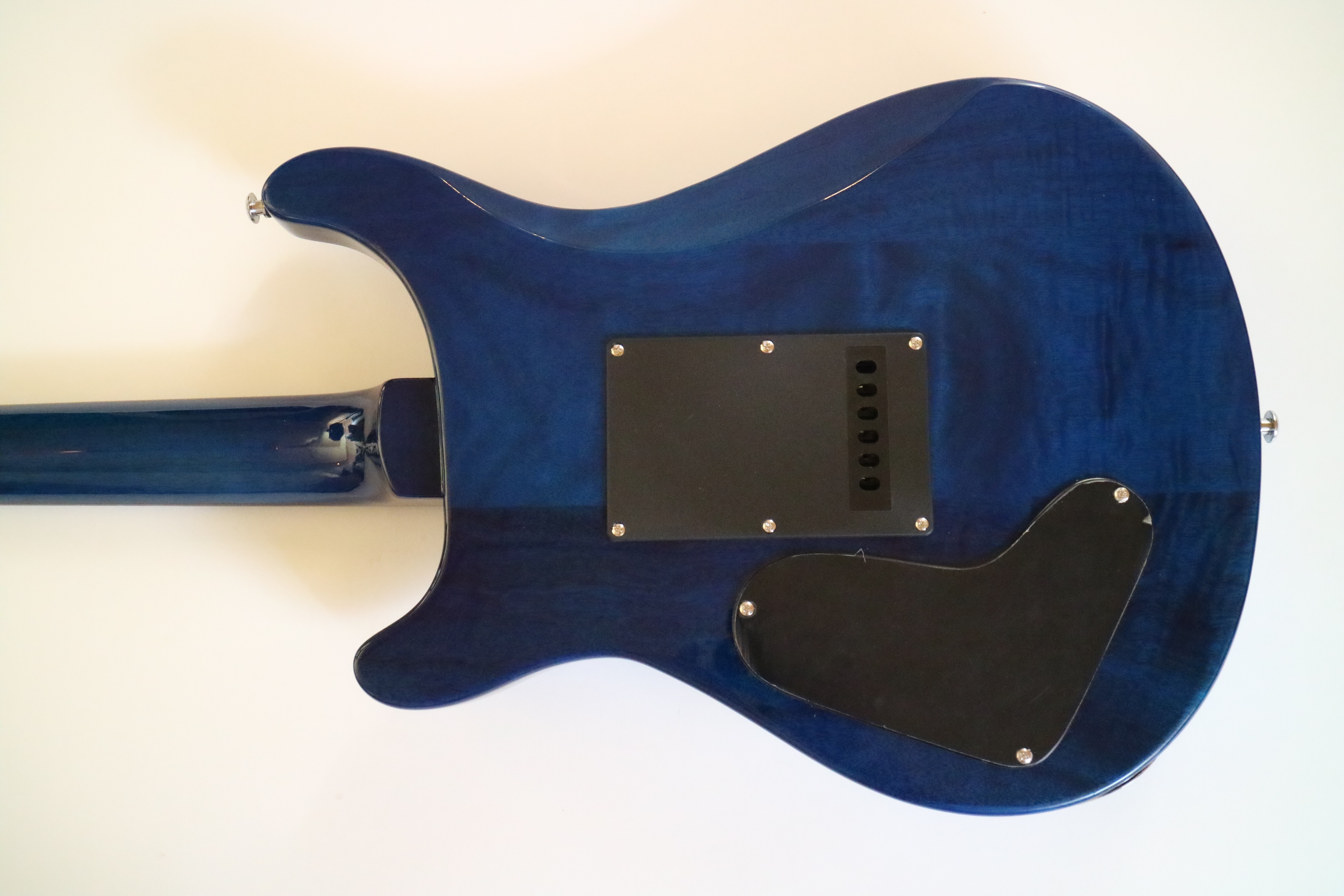 Afanti Guitarra Eléctrica de 6 Cuerdas con 24 Trastes de Tilo con Chapado de Arce Acolchado