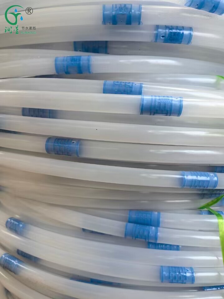 Tubería de riego por goteo con compensación de presión