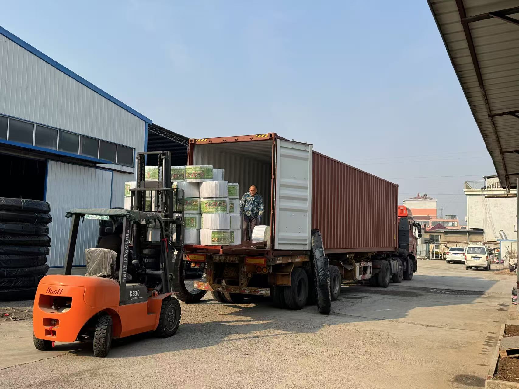 El líder agrícola español elige RUNXING: la historia de un pedido de 2,4 millones de metros de cinta de goteo