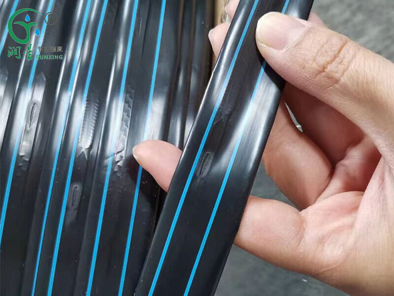 Fita gotejadora de tira contínua em forma de T