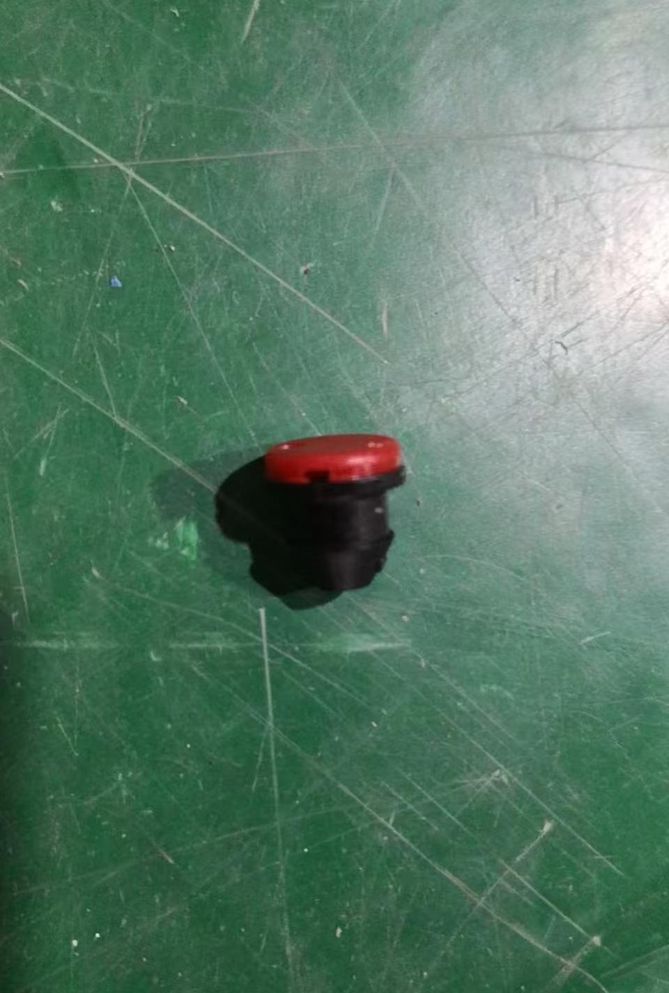 Gotejador de botão em tubo de gotejamento em linha