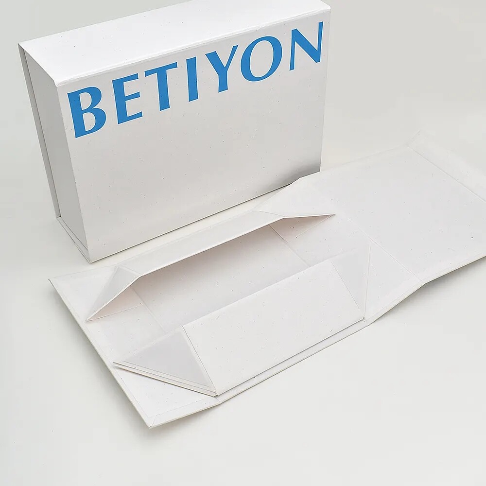 Custom luxurious white foldable magnetic packaging for skin careshoesclothing paper gift box packaging item white box packaging