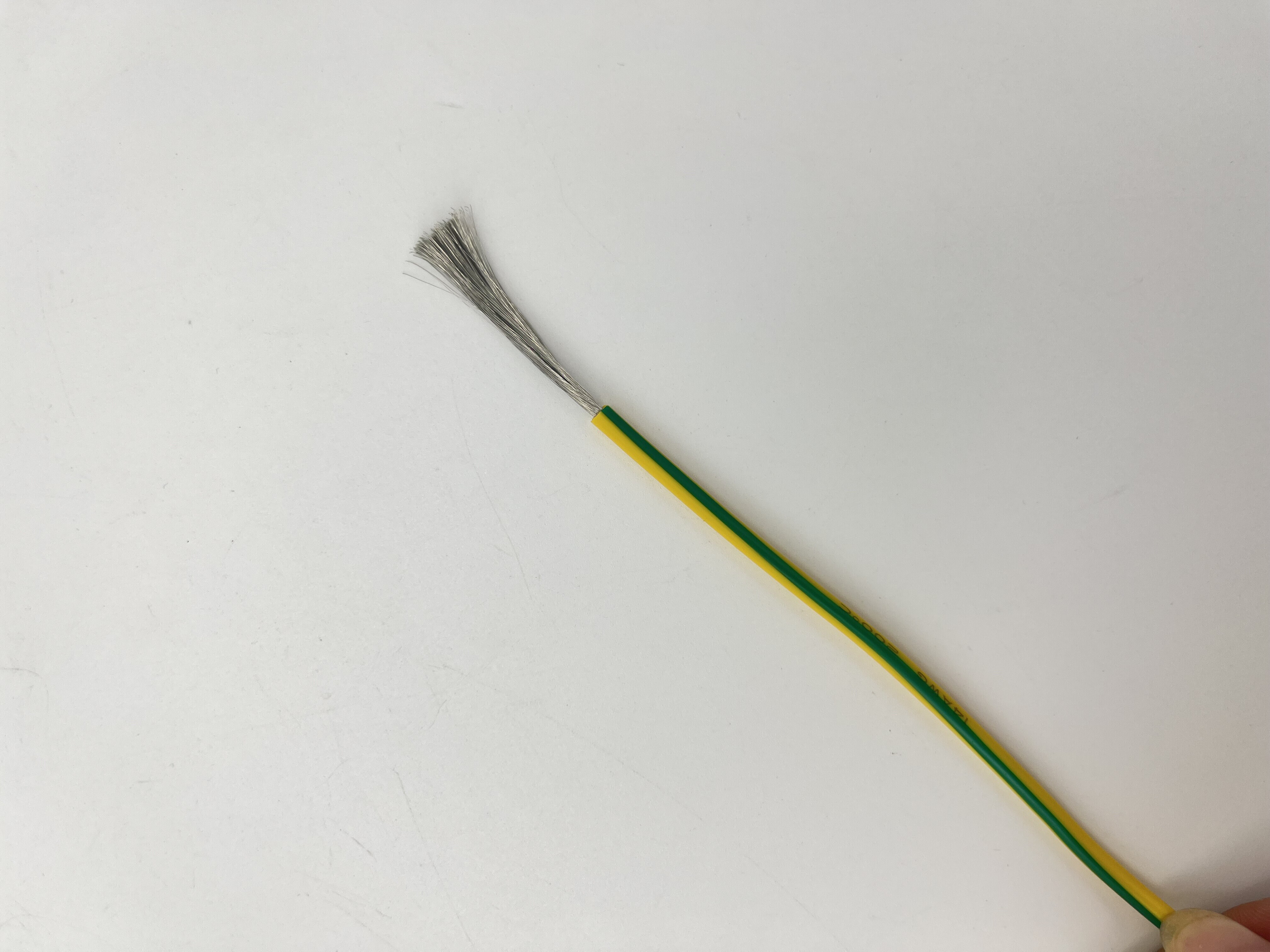 15AWG（1.5mm²）