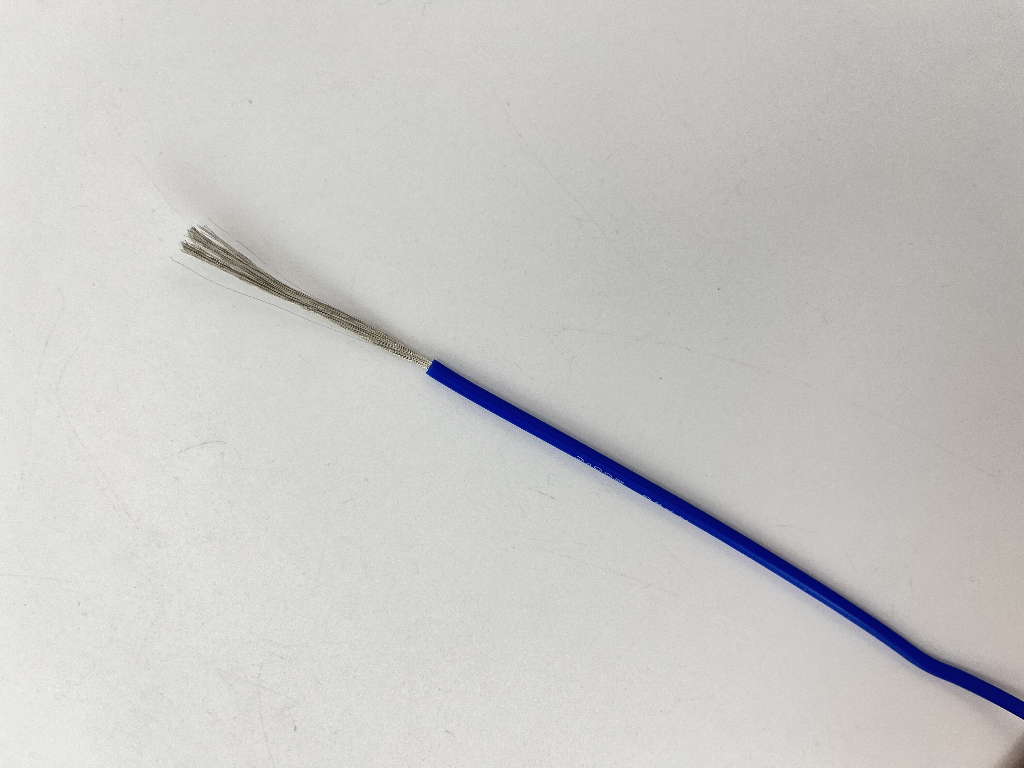 17AWG（1.0mm²）