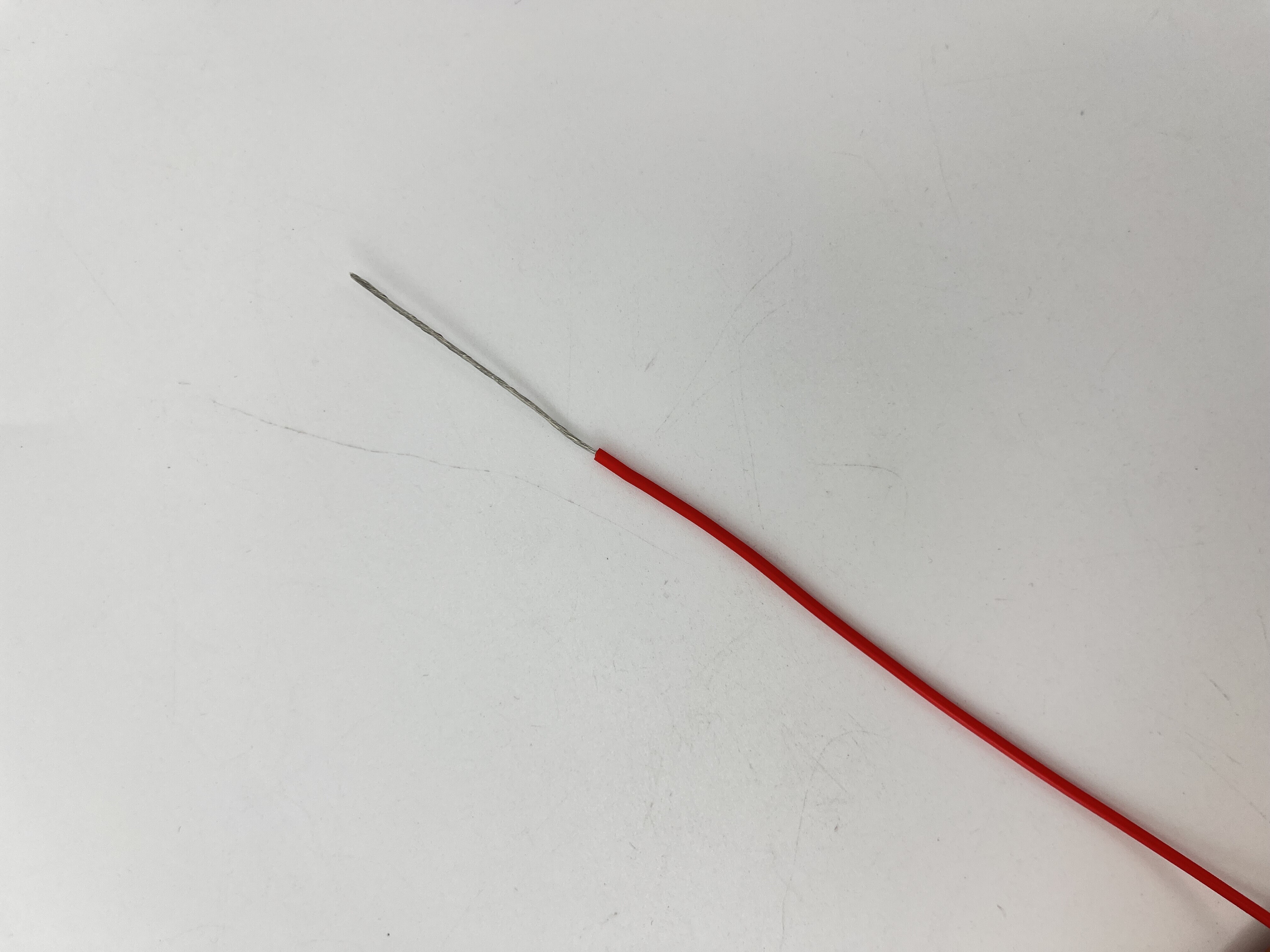 22AWG（0.3mm²）
