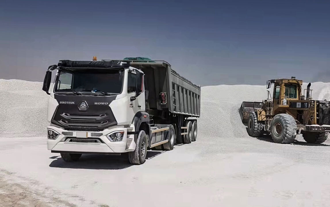 Знакомство с маркой тяжелых грузовиков HOWO Знакомство с маркой тяжелых грузовиков HOWO