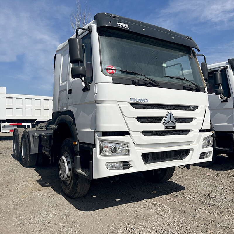 Продается HOWO T7h 4*2 440 HP Euro 5 грузовик-тягач