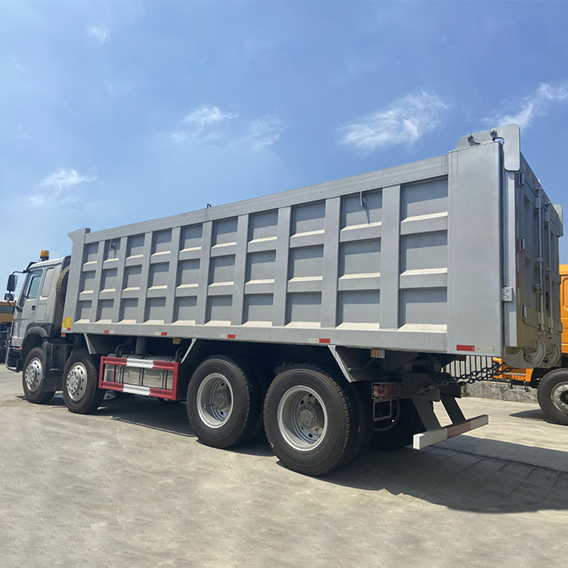 HOWO 371 8X4 Самосвал