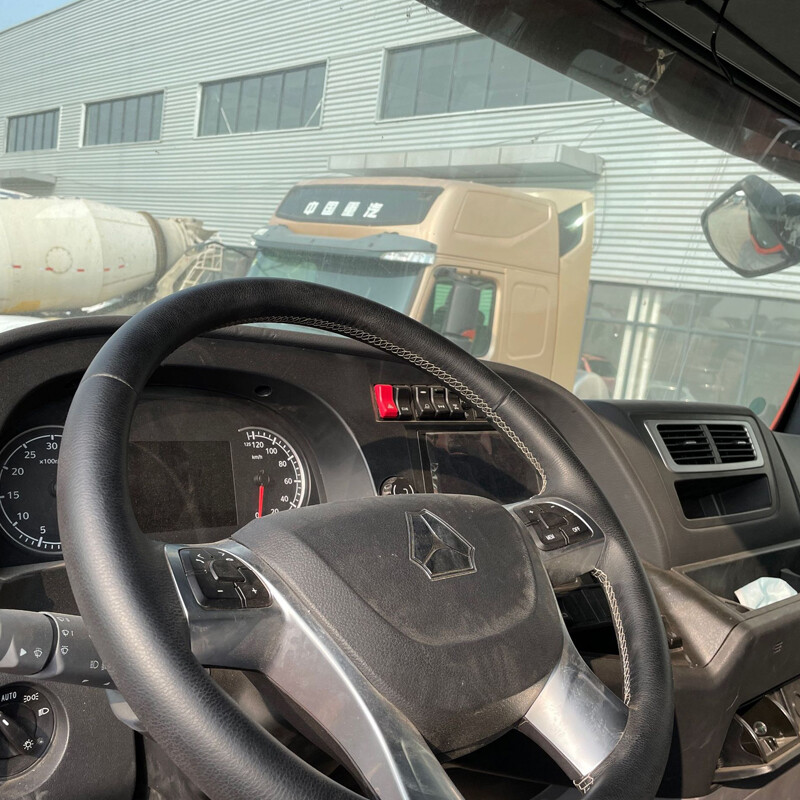 Экспорт тяжелого грузовика Sinotruk C7H 440 л.с. 6X4 Тягач КПГ Тягач