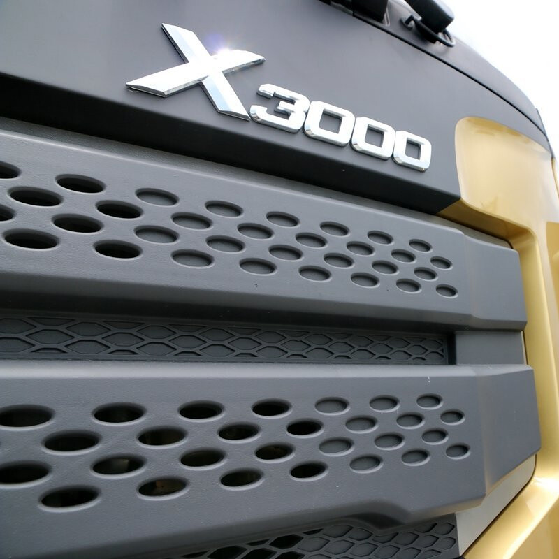 Б/у китайский Shacman X3000 6X4 500HP тягач