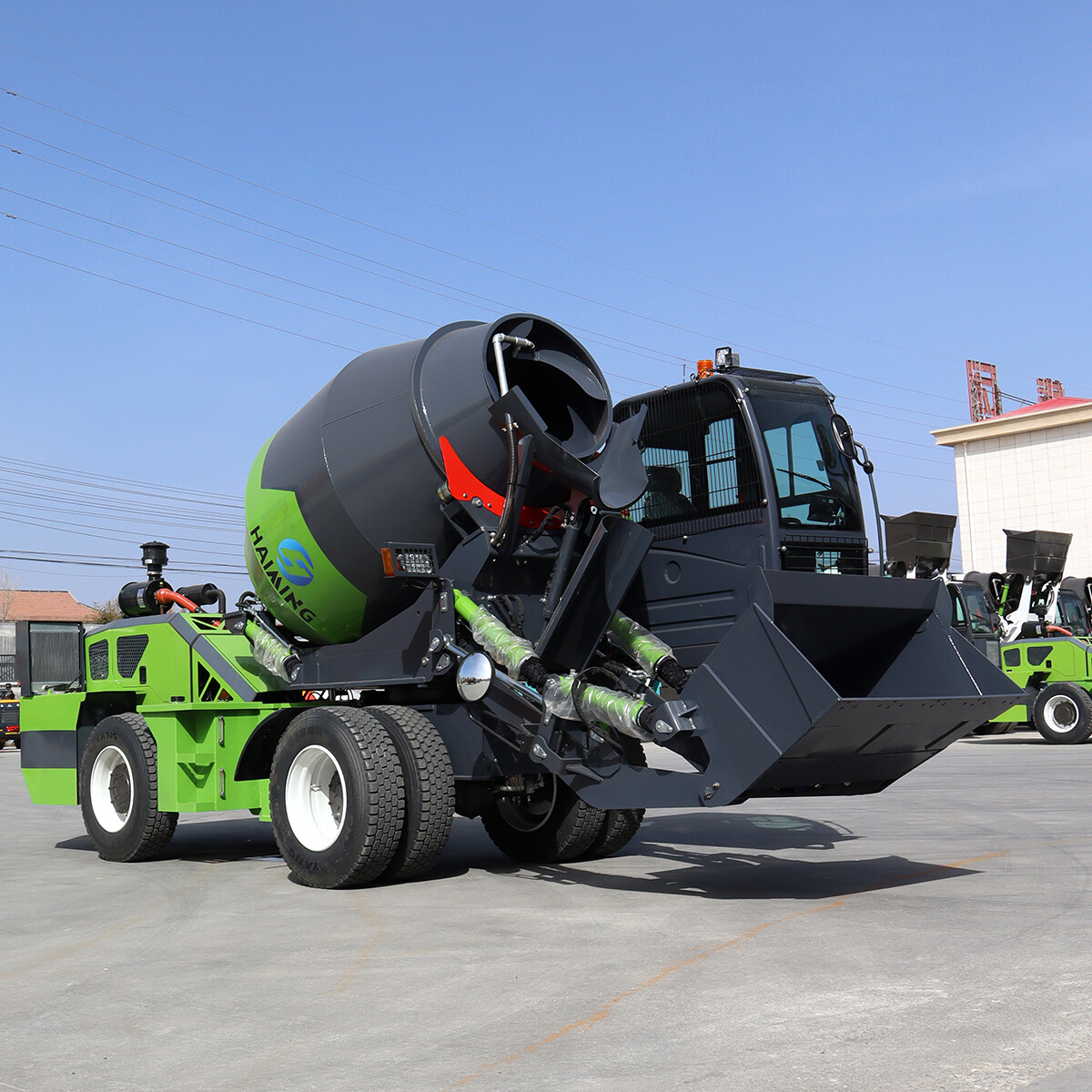 3.5 CBM Самозагружающийся бетономешалка