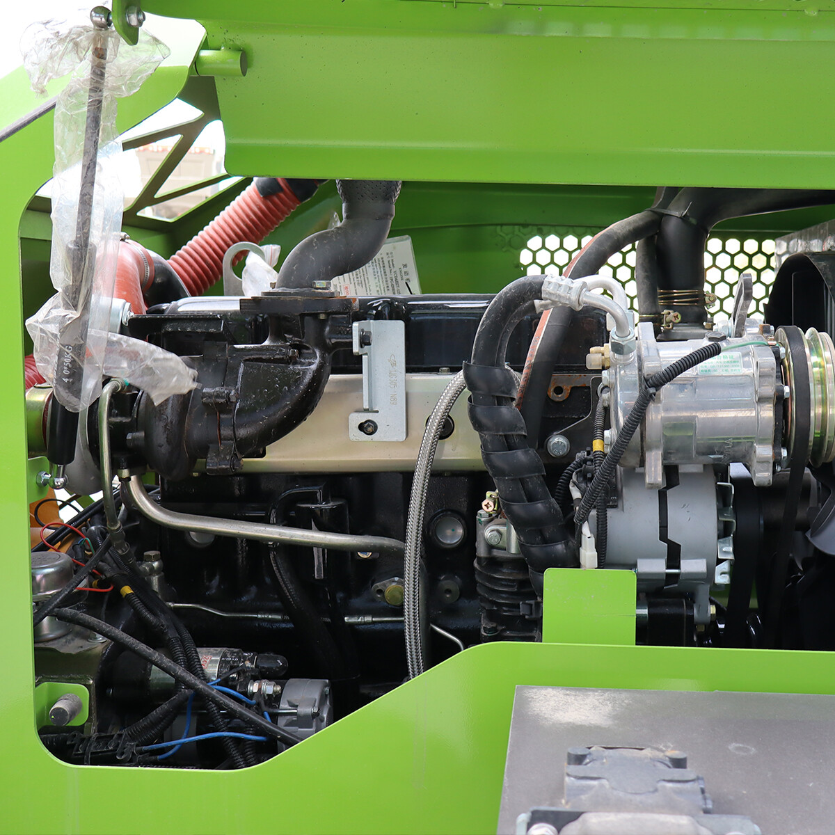 6,5 CBM Самозагружающийся бетономешалка