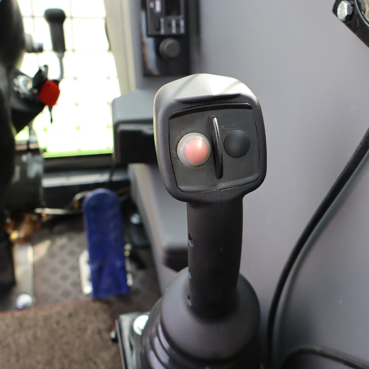 0,5 CBM Самозагружающийся бетономешалка