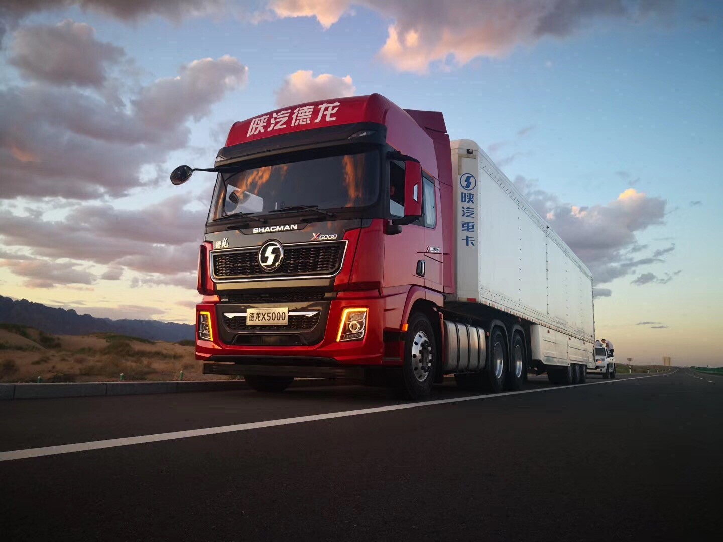 Camión remolque SHACMAN X5000 6×4: Análisis Coste-Beneficio para Compradores