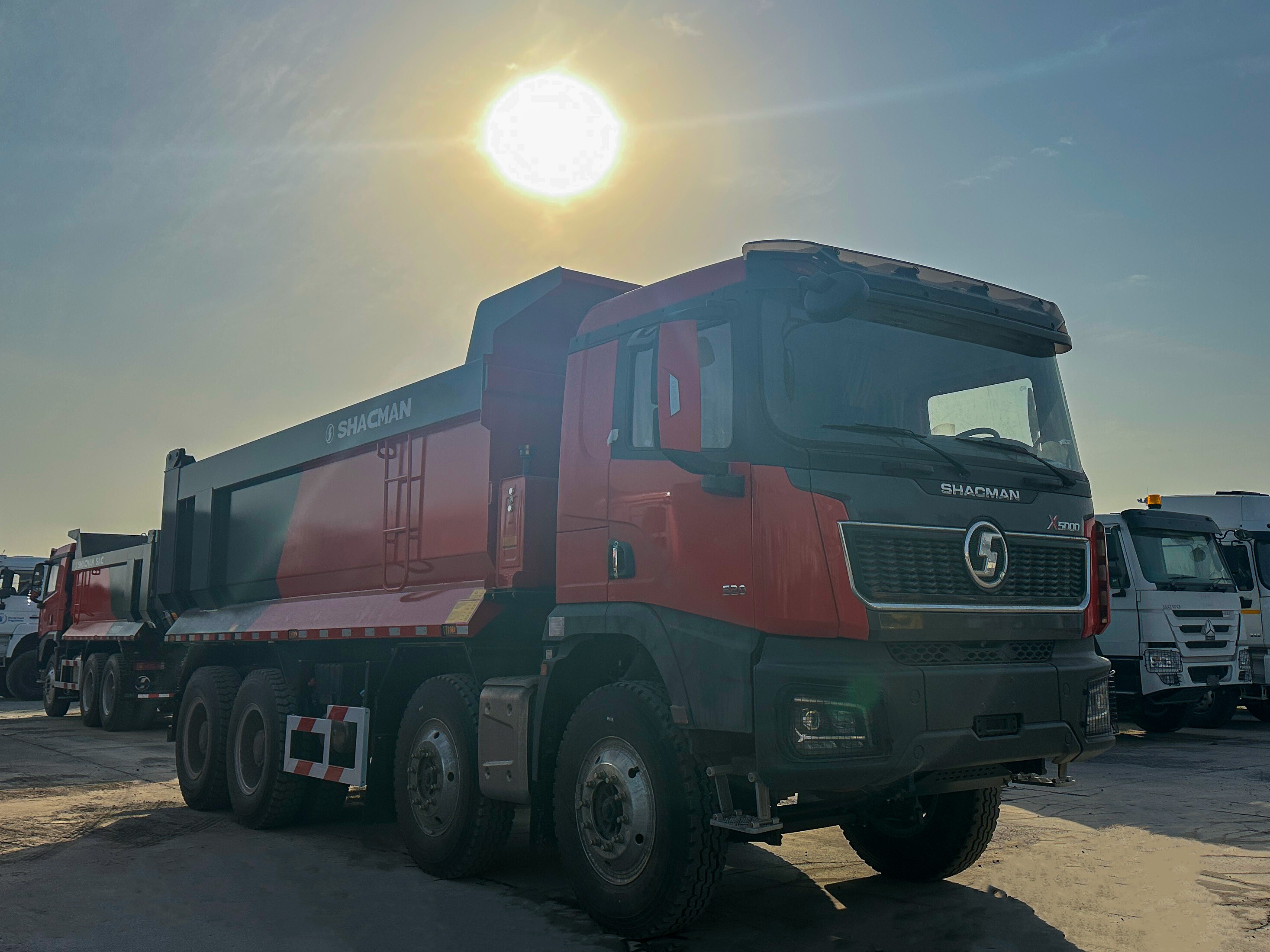 Camión volquete SHACMAN X5000 8×4