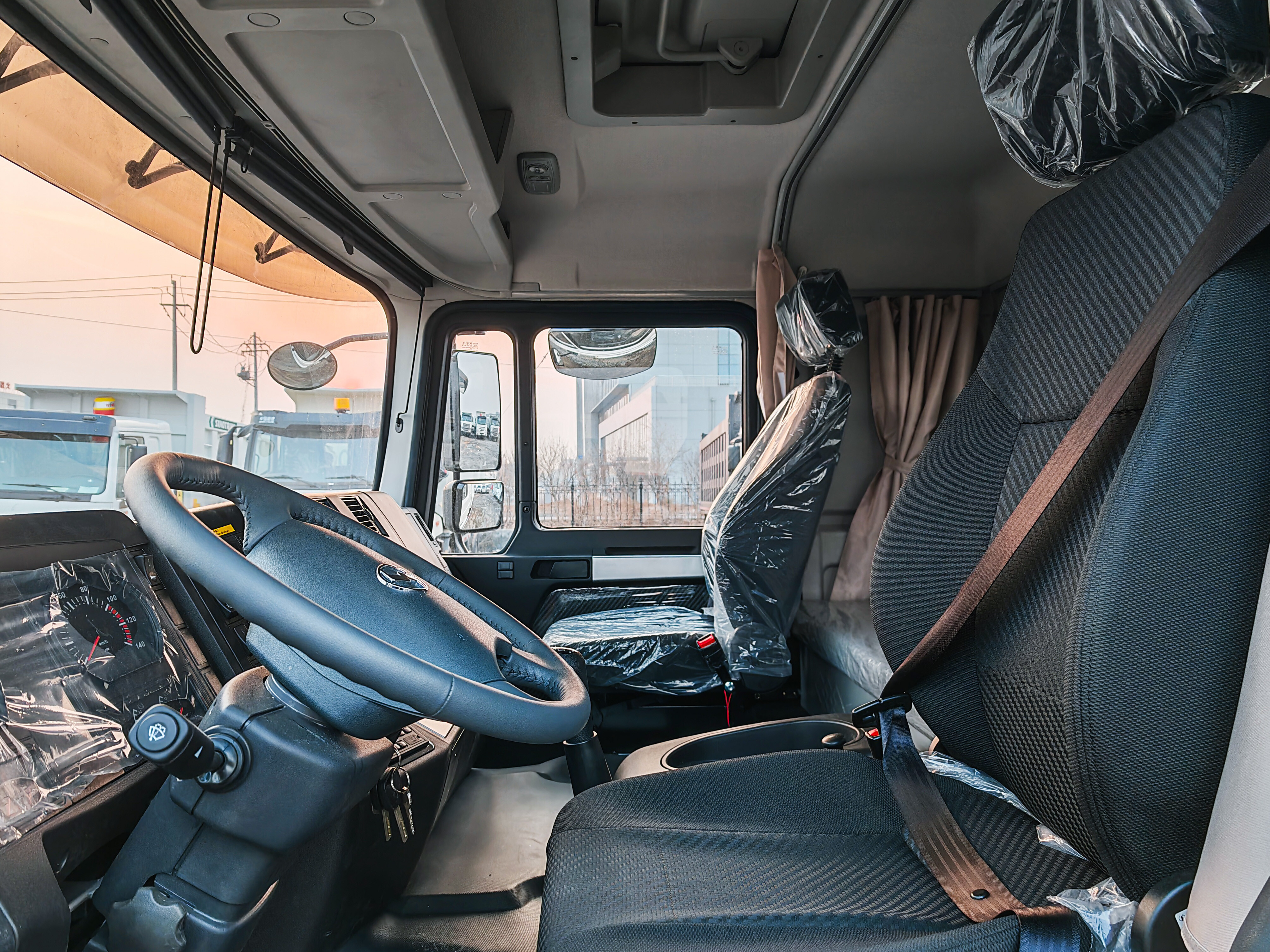 Camión volquete SHACMAN F2000 6×4