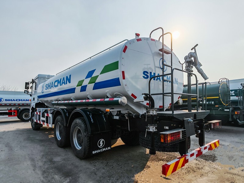 5 características que los operadores deben conocer de los modernos camiones cisterna para el transporte de petróleo