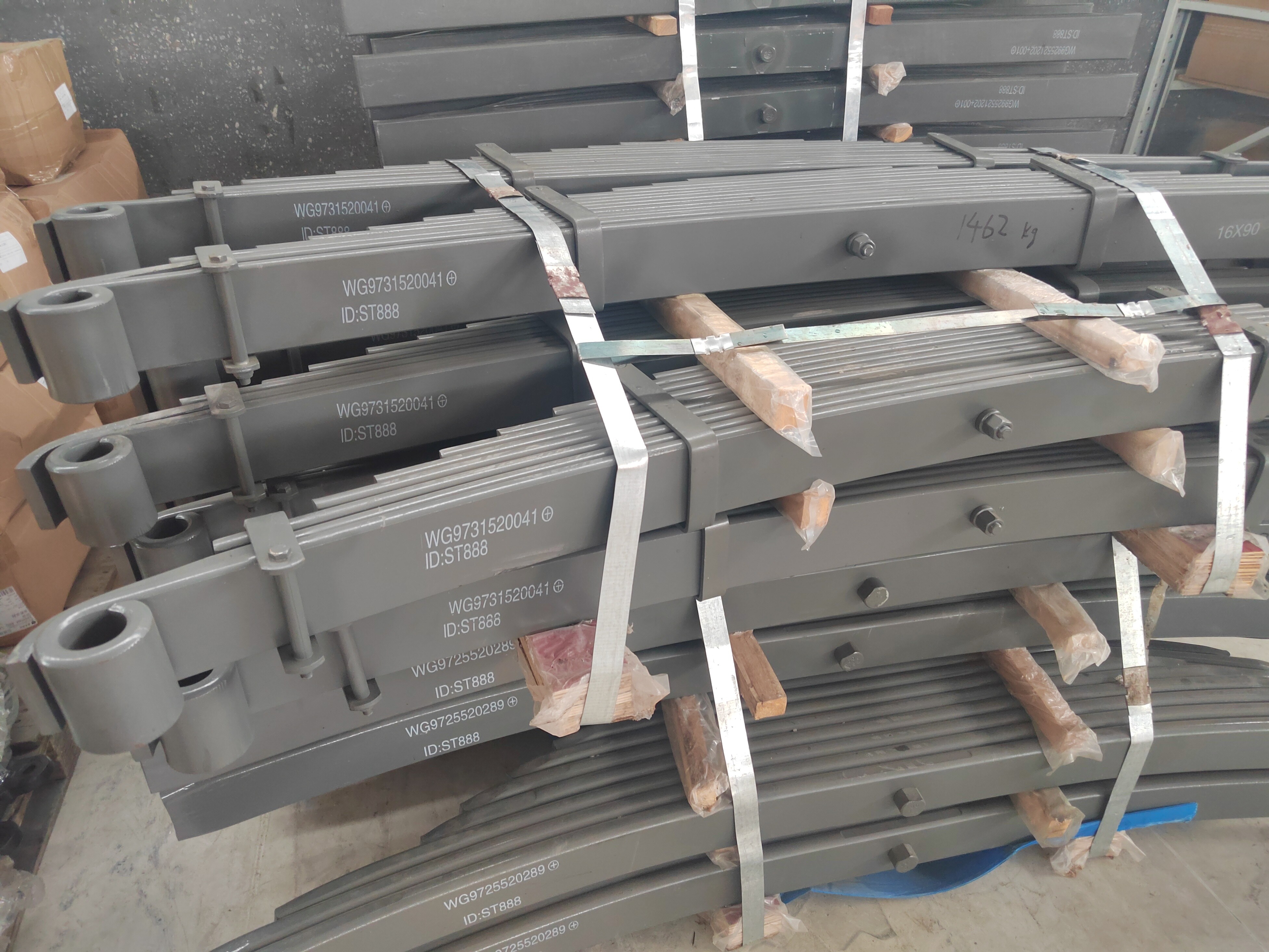 Conjunto placa de acero delantera izquierda