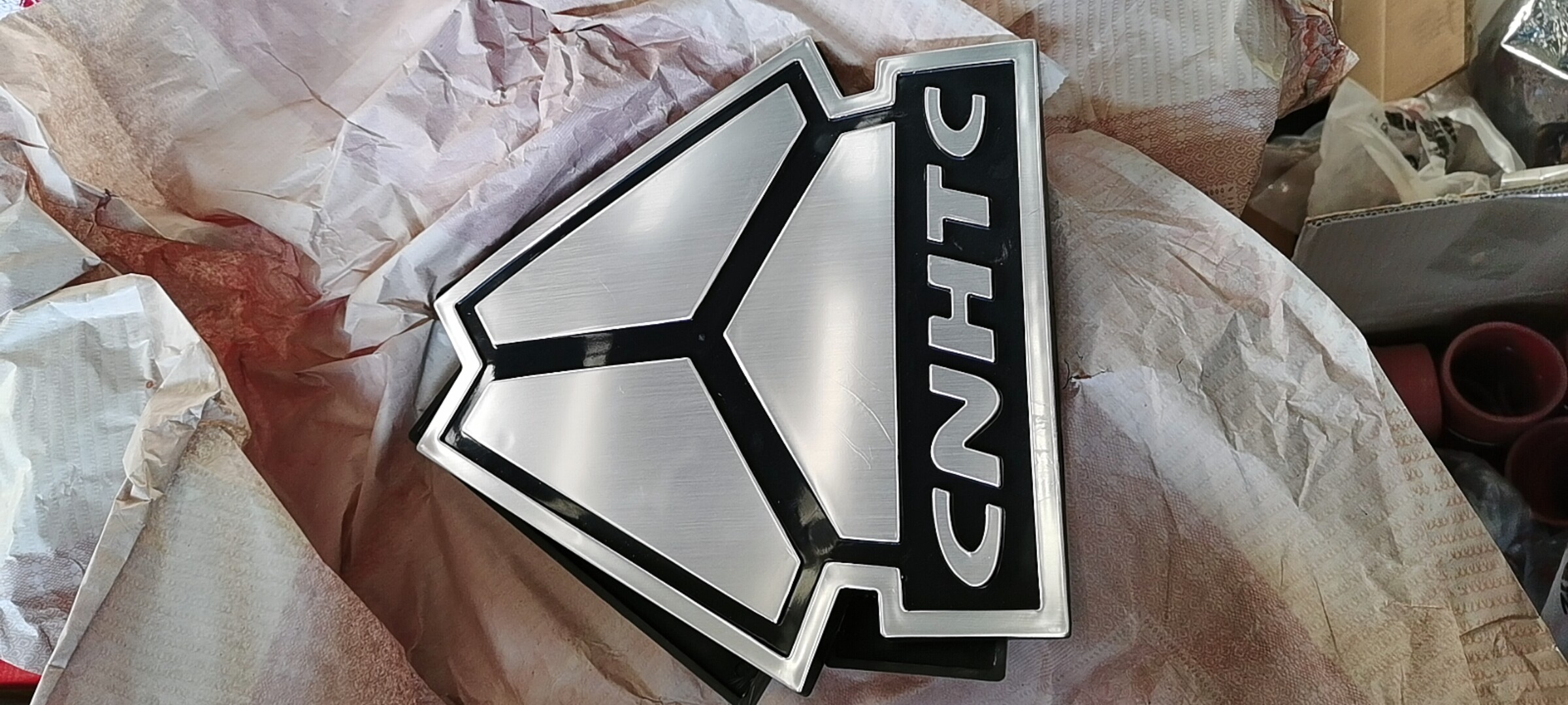 Logotipo de la empresa Sinotruk