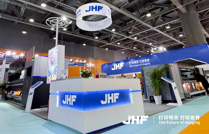 1743994663767703019779432448.jpg 图片