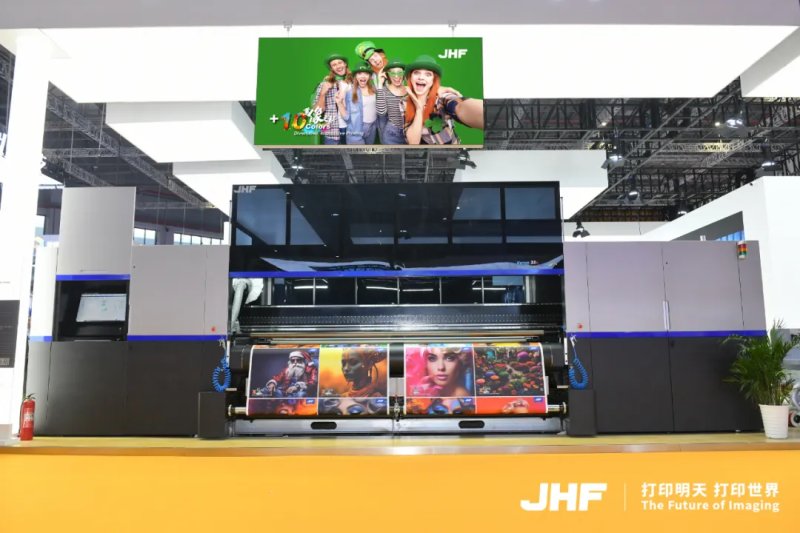 1744853330771304531907149824.jpg 图片