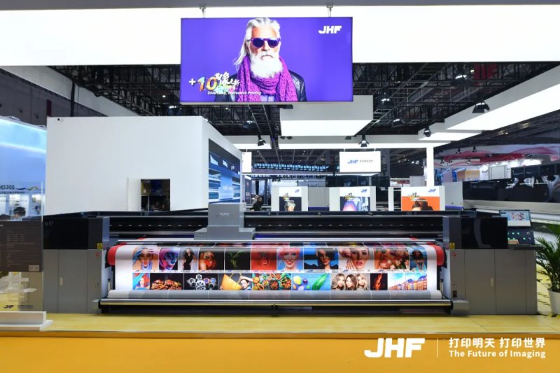 1744853330771304531915526144.jpg 图片