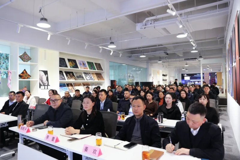 1744857489771321975715491840.jpg 图片