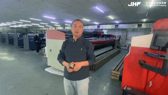 1753845239809019329970556928.gif 图片