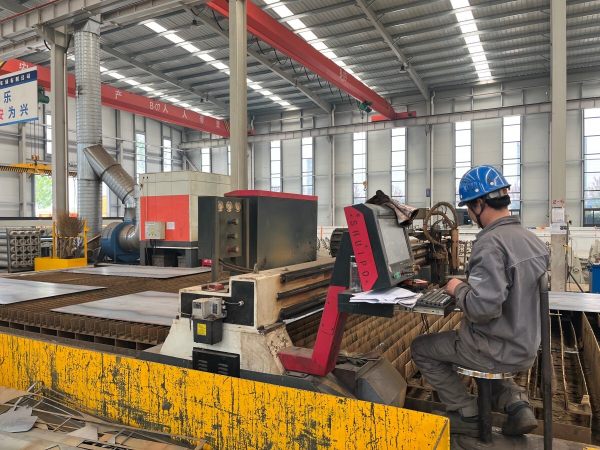 1.Proceso de corte CNC de semirremolques.jpg