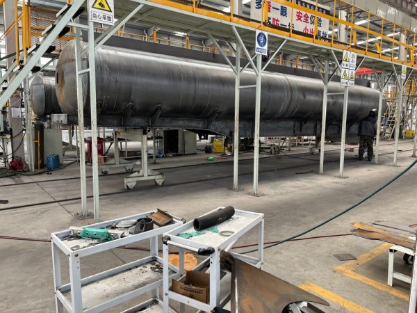 4.Proceso de laminado de placas para remolques cisterna.jpg