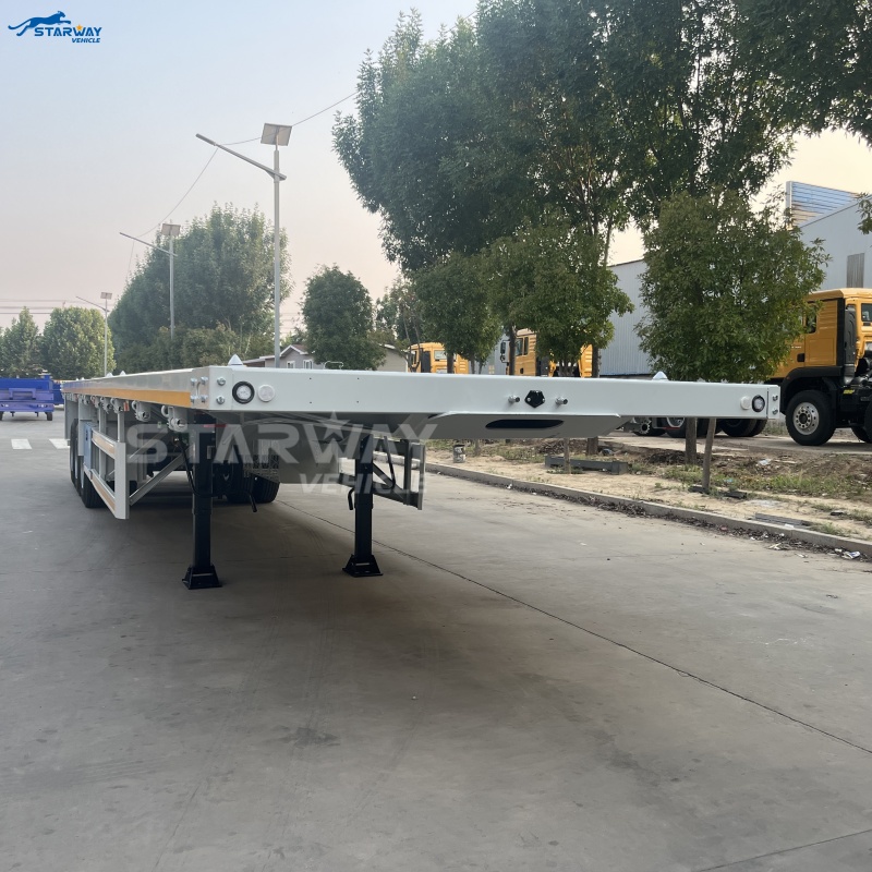 Remolque de plataforma de tres ejes