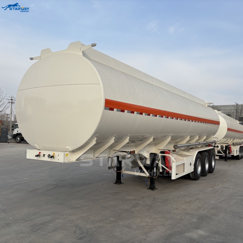 Remolque cisterna de acero al carbono de 40CBM con 3 ejes
