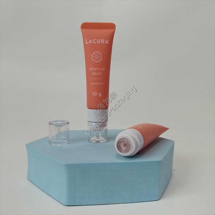 D19 10g Lip Balm Red PE Cosmetic Tube with Transparent Silicone Applicator Cap D19 10g Lip Balm Red PE Cosmetic Tube with Transparent Silicone Applicator Cap
