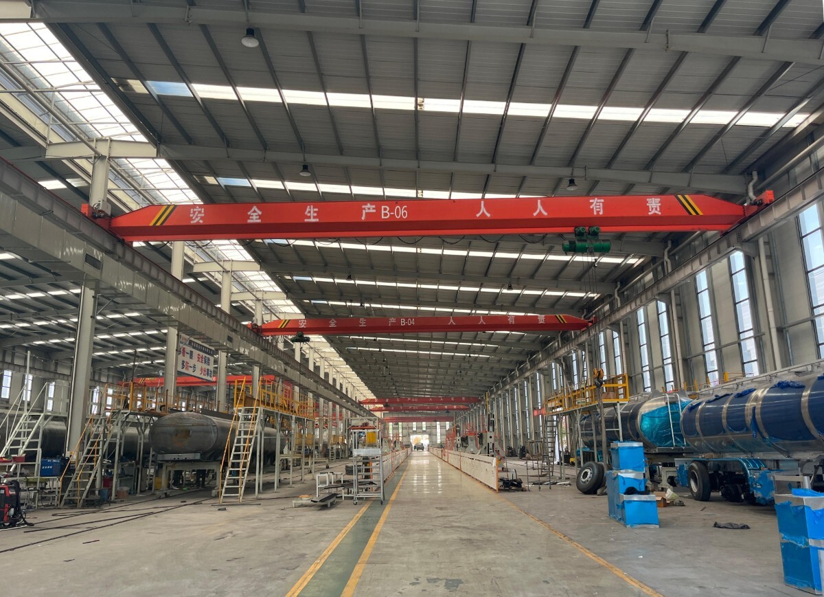 罐车车间2@1x.jpg