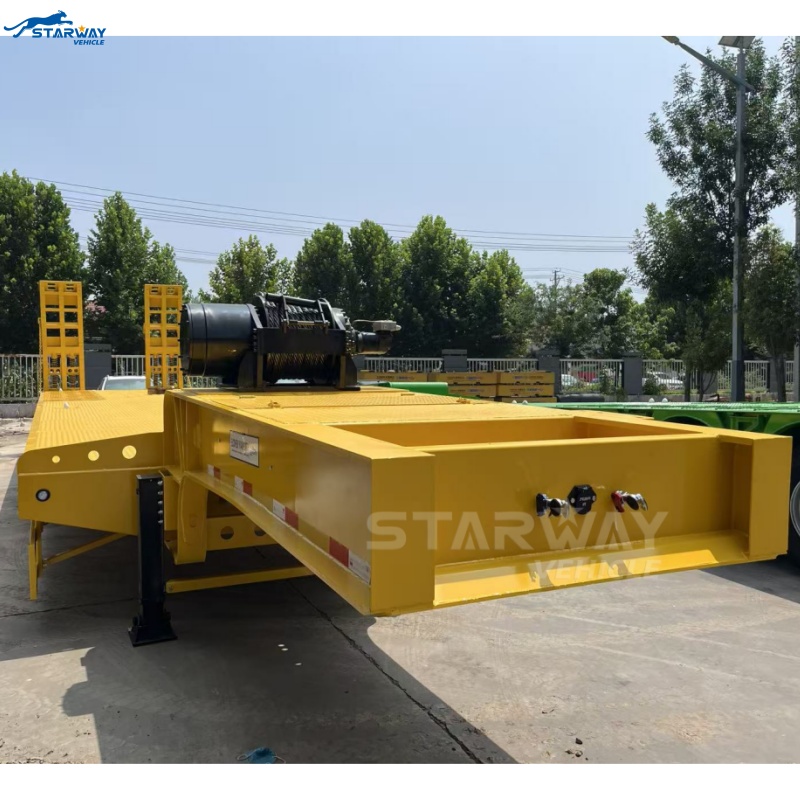 Трехосный низкорамный прицеп длиной 16,5 м