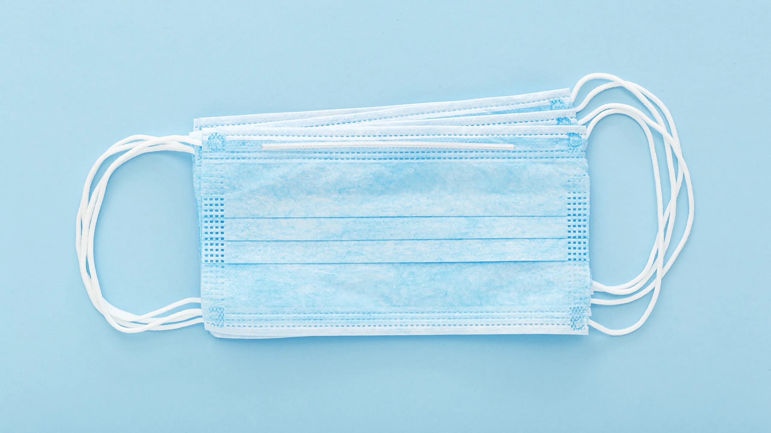 Mascarilla y ropa de protección Mascarilla y ropa de protección