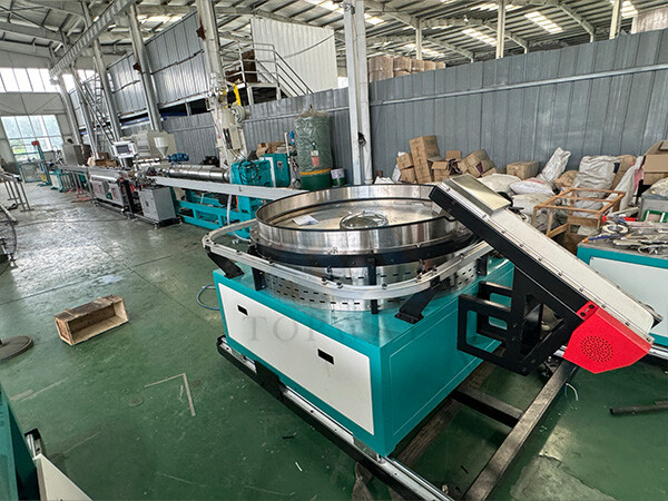 Линия по производству полиэтиленовых труб/лент для орошения