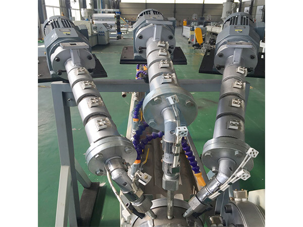 Машина для производства шлангов из ПВХ-волокна