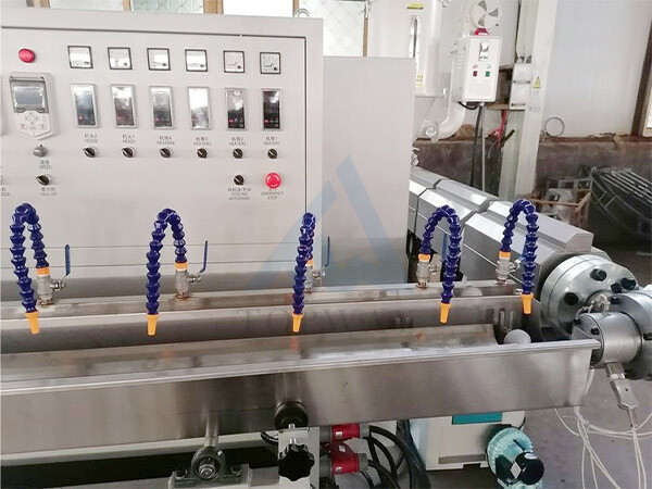 Машина для производства шлангов из ПВХ-волокна