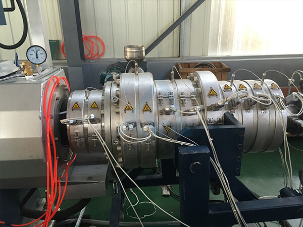 Линия по производству труб HDPE/PP/PPR