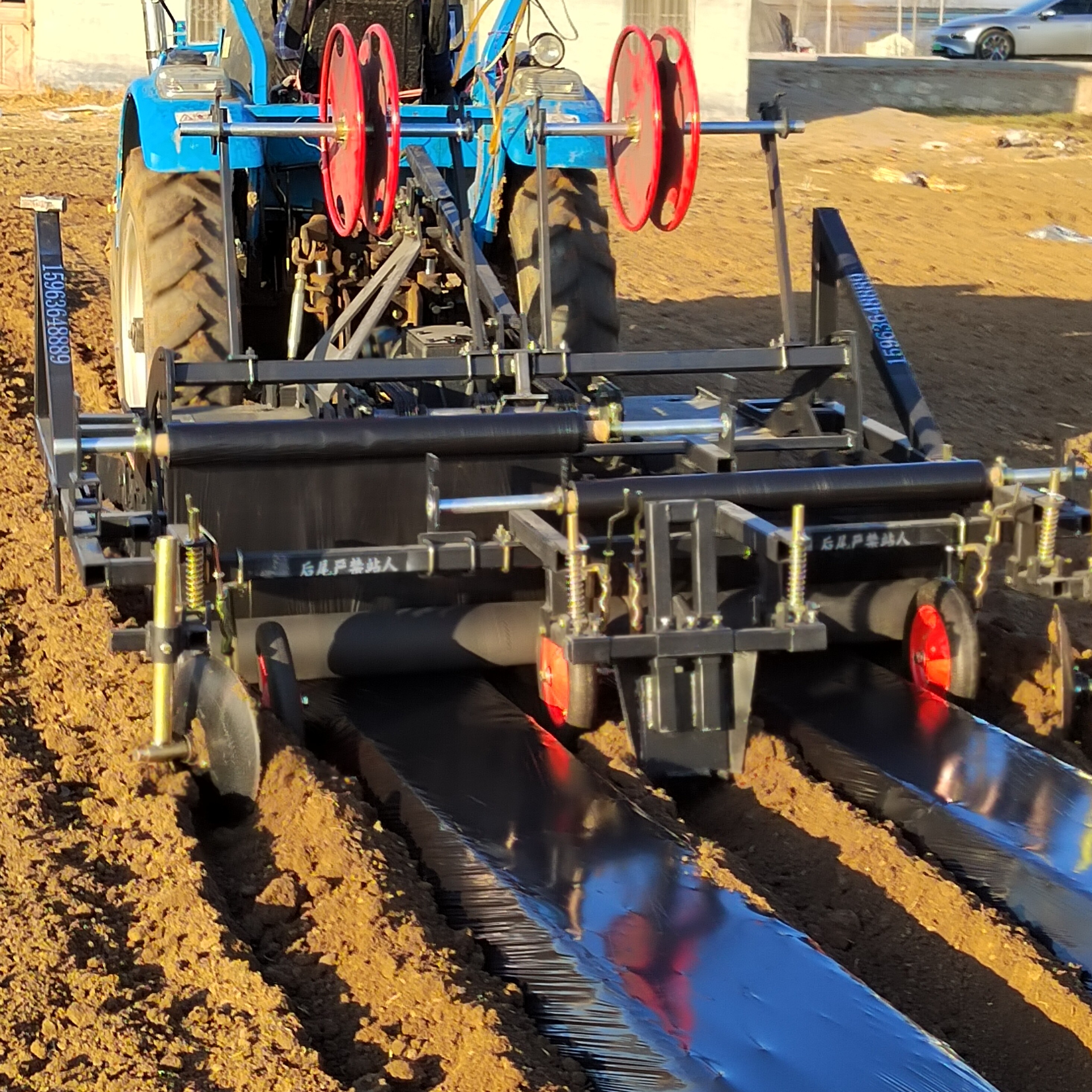 Машина для окантовки и покрытия пленкой