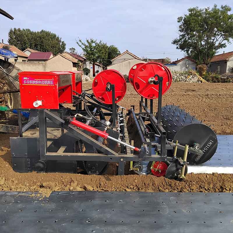 Машина для укладки и пробивки пленки