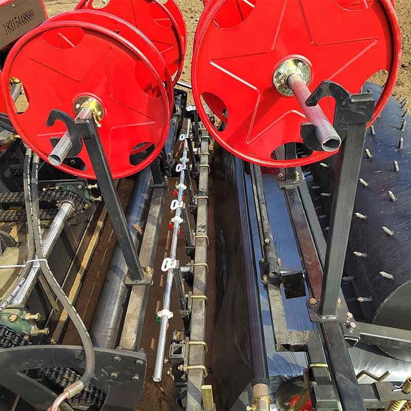 Машина для укладки и пробивки пленки