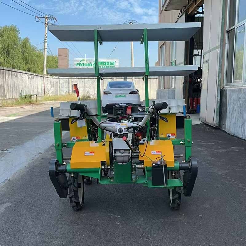 Самоходная рассадопосадочная машина