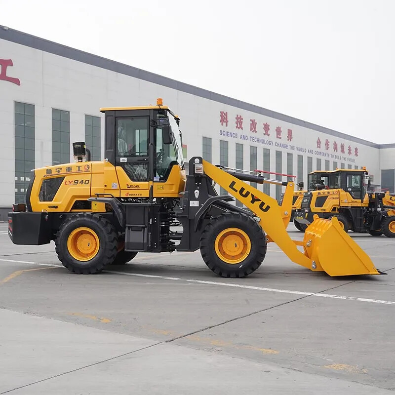 940 Малый колесный погрузчик