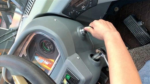 1728717661703626630171291648.png style=