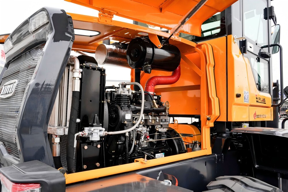 Компактный колесный погрузчик 930