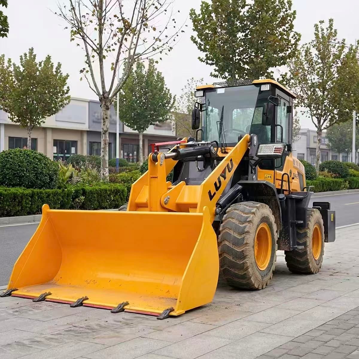 wheel loader for landscaping (2)