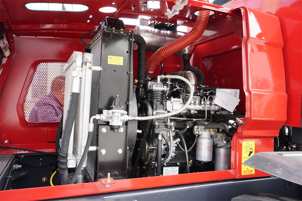 1728869502704263497505923072.jpg style=